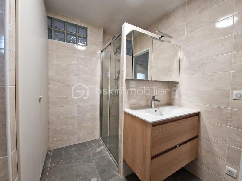 Maison - 143 m² - 7 pièces