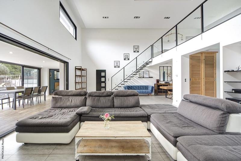 Villa - 254 m² - 6 pièces