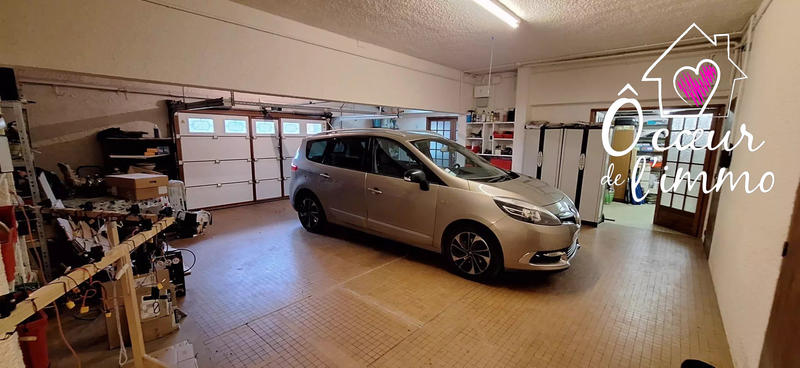 Maison - 309 m² - 9 pièces