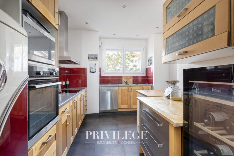 Appartement - 163 m² - 6 pièces