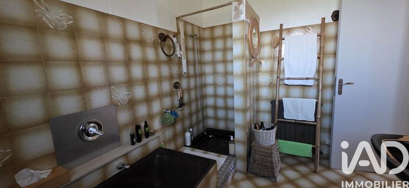 Maison - 204 m² - 9 pièces