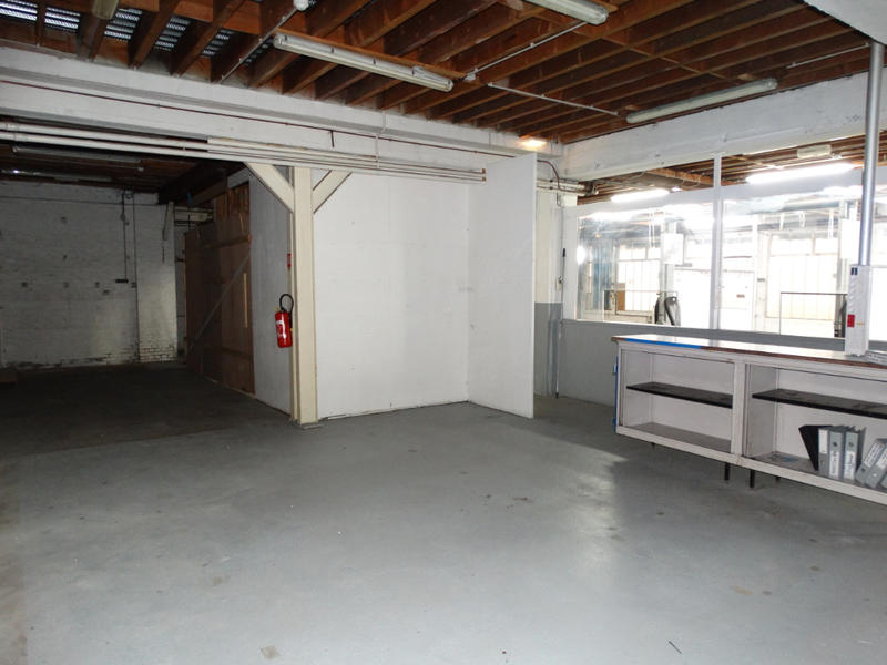 Local commercial - 940 m²