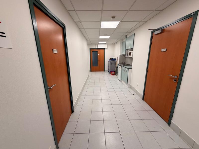 Bureau - 178 m² - 5 pièces