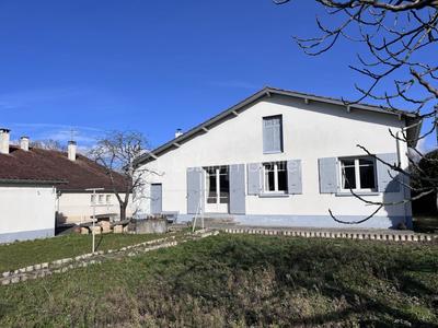 Maison - 94 m² - 4 pièces