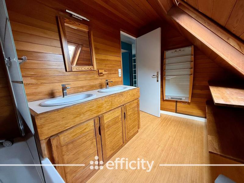 Maison - 148 m² - 7 pièces