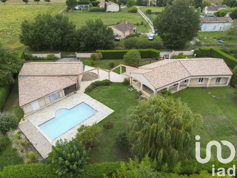 Maison - 196 m² - 6 pièces