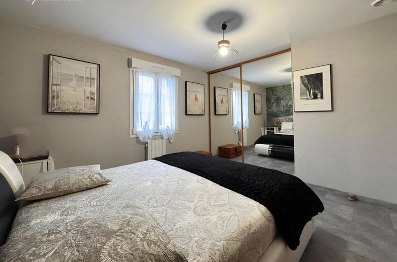 Maison - 94 m² - 5 pièces