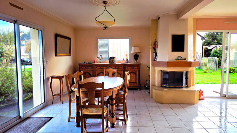 Maison - 101 m² - 5 pièces