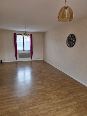 Maison - 77 m² - 5 pièces