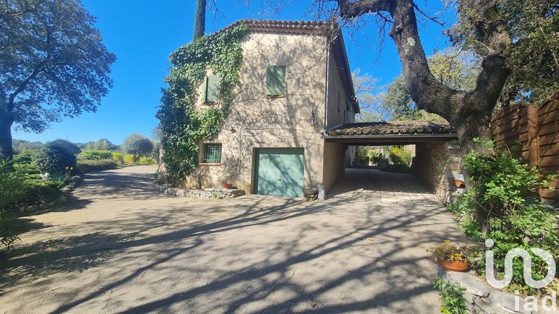 Maison - 219 m² - 5 pièces