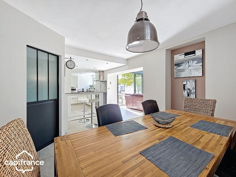 Maison - 122 m² - 6 pièces