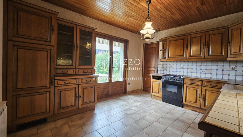 Maison - 170 m² - 6 pièces