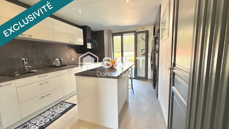 Maison - 185 m² - 5 pièces