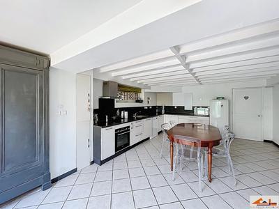 Maison - 168 m² - 7 pièces