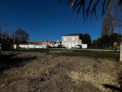 Terrain constructible - 333 m²