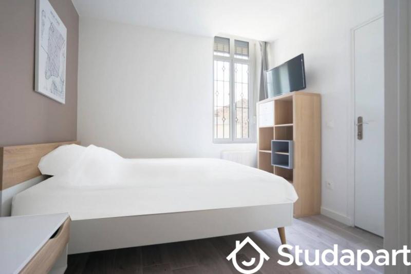 Chambre - 15 m² - 1 pièce