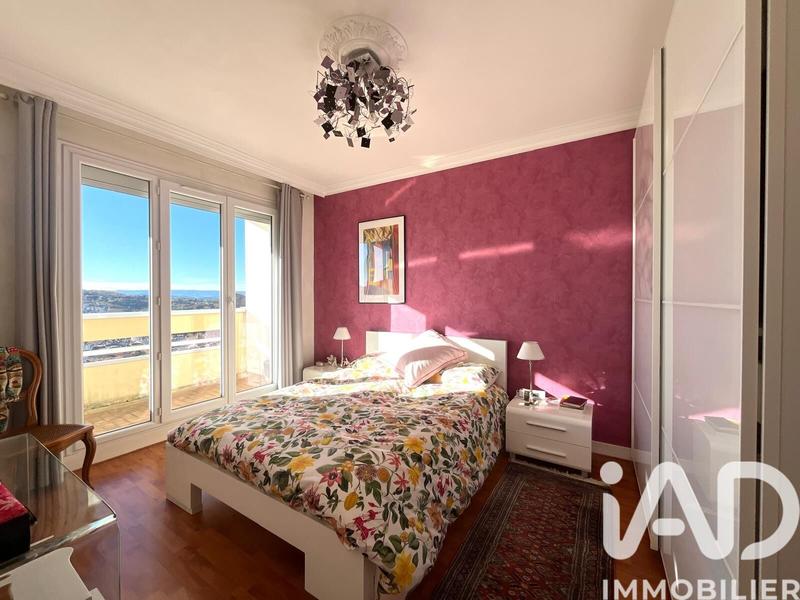 Appartement - 83 m² - 4 pièces