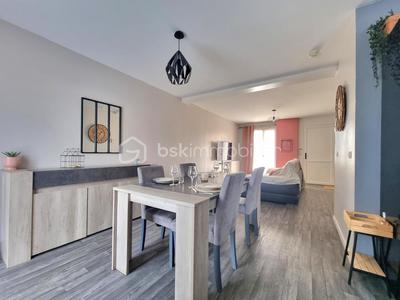 Maison traditionnelle - 98 m² - 4 pièces