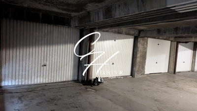 Parking / Garage - 15 m²