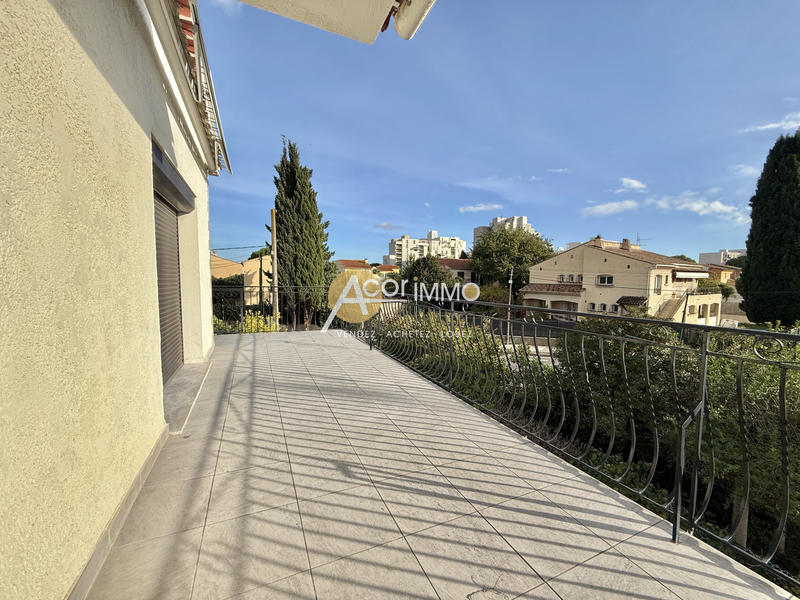 Maison - 210 m² - 9 pièces