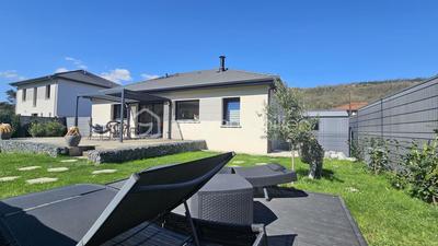 Maison - 85 m² - 4 pièces