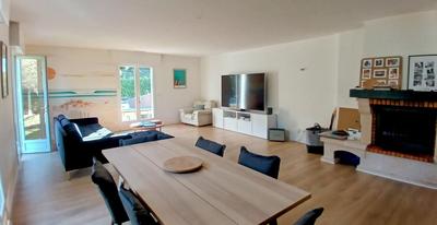 Propriété - 190 m² - 7 pièces