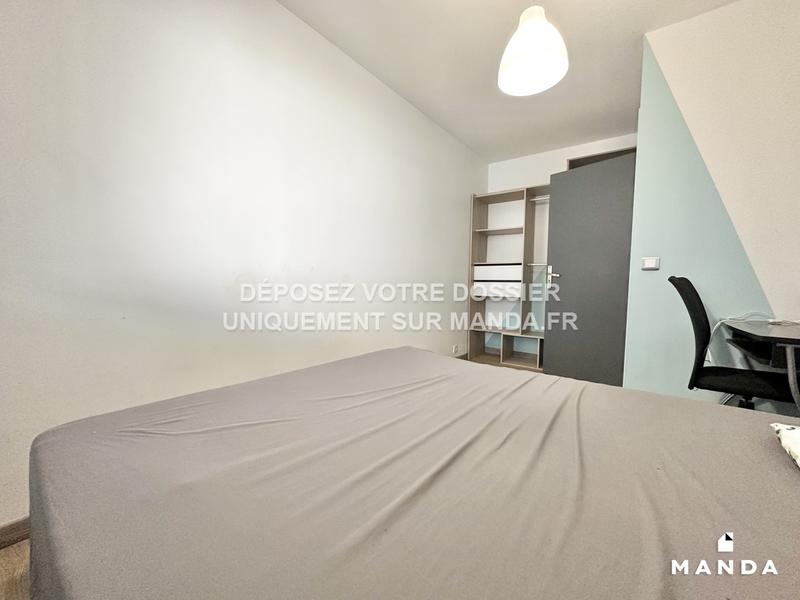 Chambre - 10 m² - 4 pièces