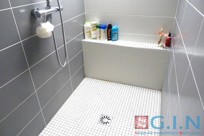 Maison - 205 m² - 10 pièces