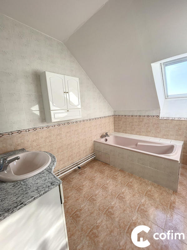 Maison - 111 m² - 5 pièces