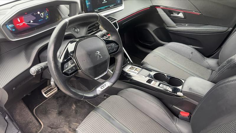 Peugeot 208 III 136 50 kWh Gt