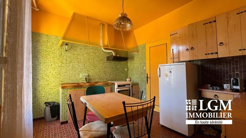 Maison - 210 m² - 8 pièces