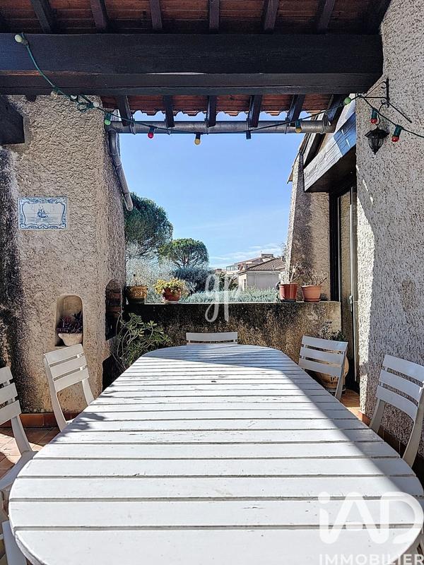 Maison - 233 m² - 7 pièces