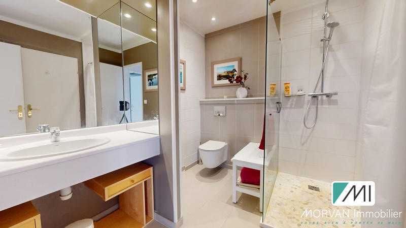 Maison - 290 m² - 11 pièces