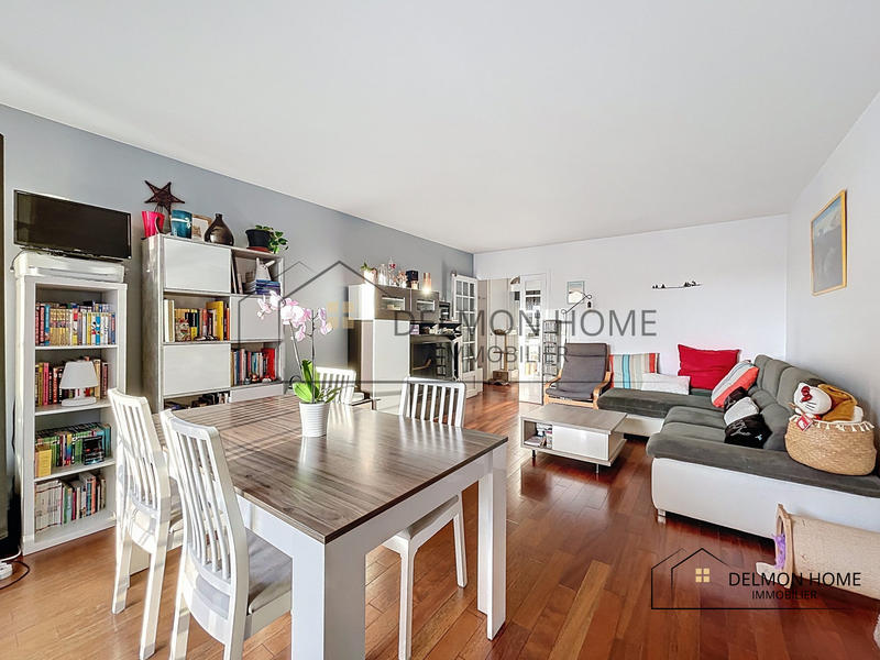 Appartement - 86 m² - 4 pièces