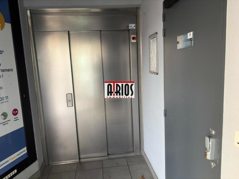 Bureau - 49 m² - 4 pièces