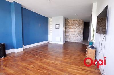 Appartement - 75 m² - 3 pièces