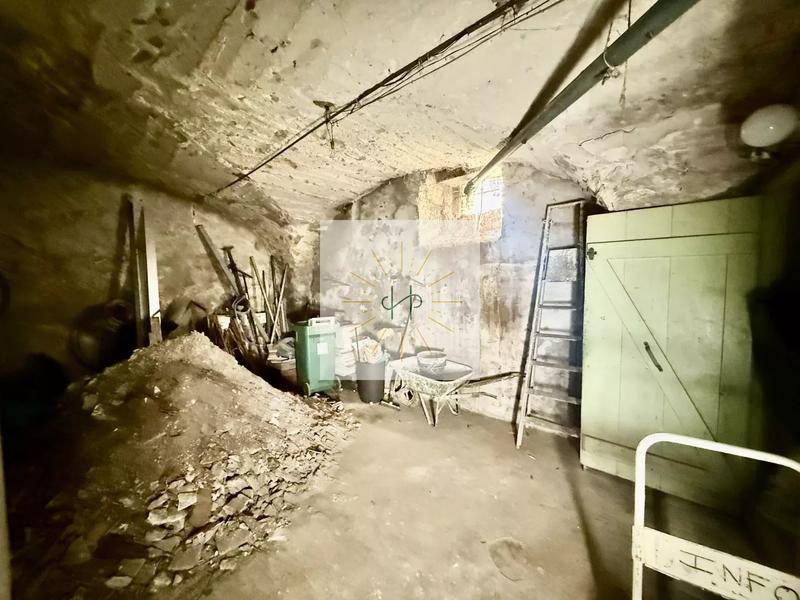 Maison de ville - 98 m² - 8 pièces