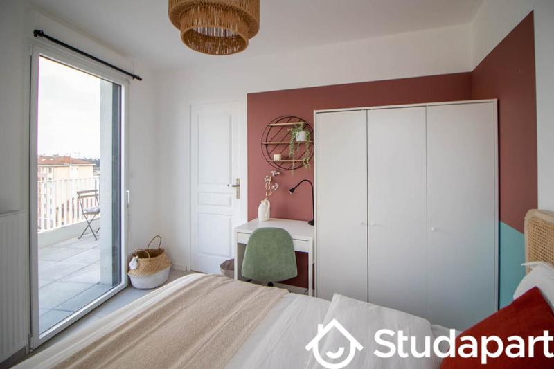 Chambre - 10 m² - 1 pièce