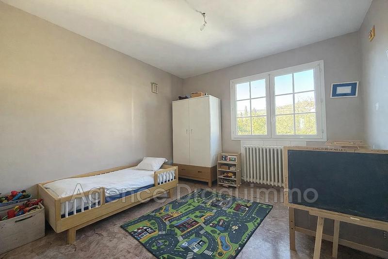 Villa - 140 m² - 8 pièces