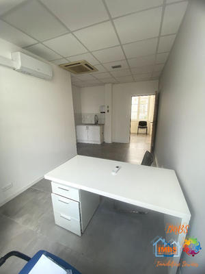 Bureau - 25 m² - 2 pièces