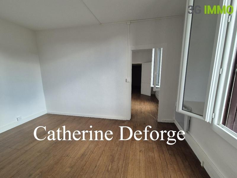 Maison - 280 m² - 12 pièces