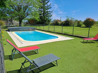 Propriété - 323 m² - 12 pièces