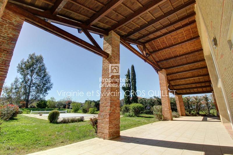 Maison - 250 m² - 7 pièces