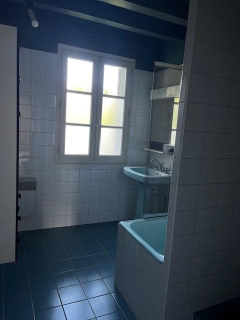 Maison - 500 m² - 10 pièces