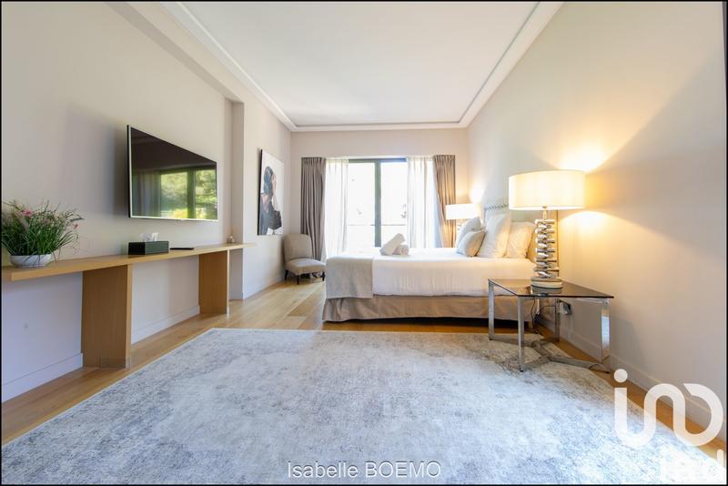 Maison de maîtres - 348 m² - 11 pièces