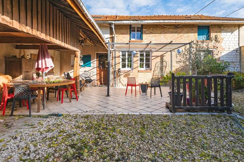 Maison - 145 m² - 7 pièces