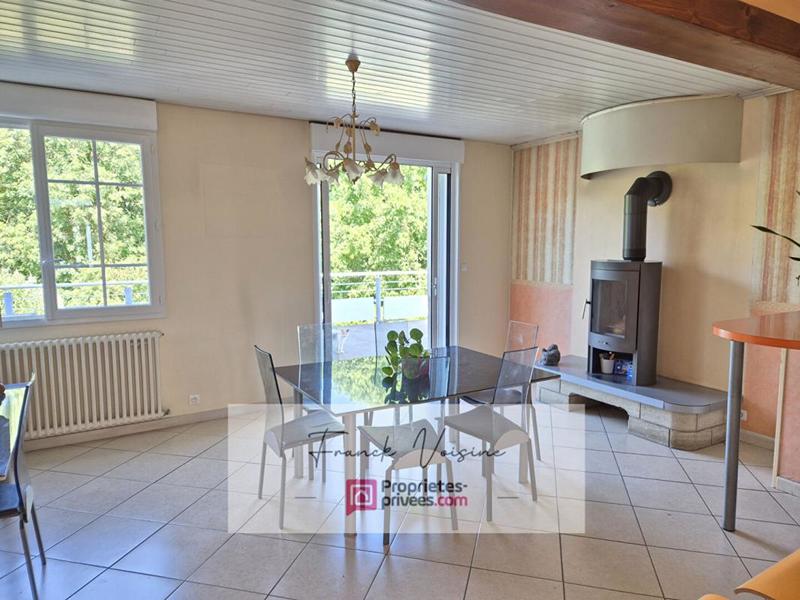 Maison - 128 m² - 8 pièces