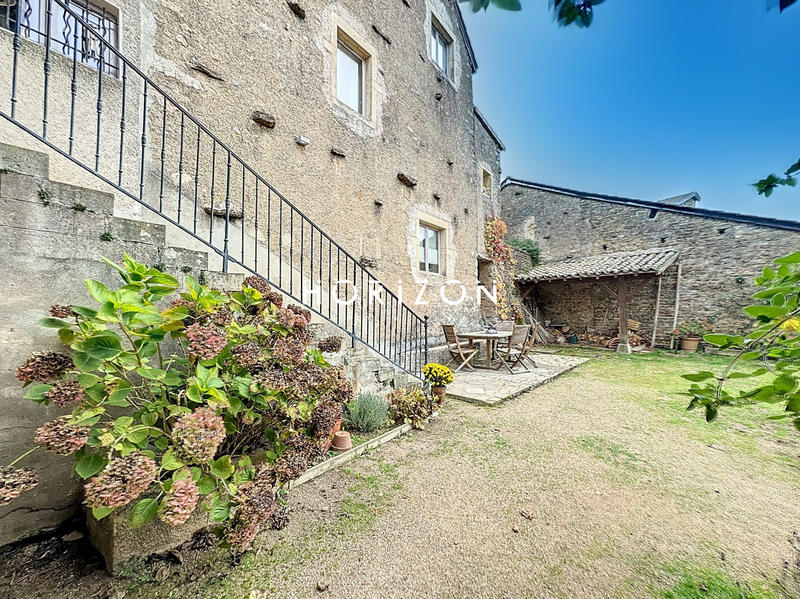 Maison ancienne - 170 m² - 6 pièces