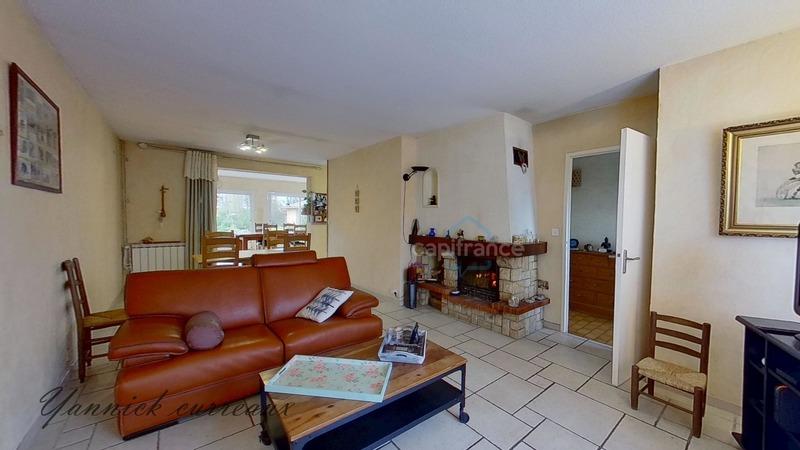 Maison - 218 m² - 9 pièces