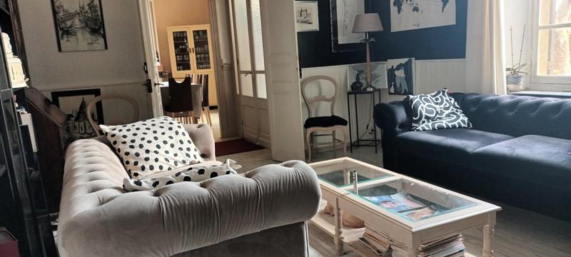 Maison - 315 m² - 12 pièces